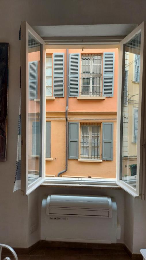 Via Guido Panciroli il guscio Reggio Emilia Exterior foto