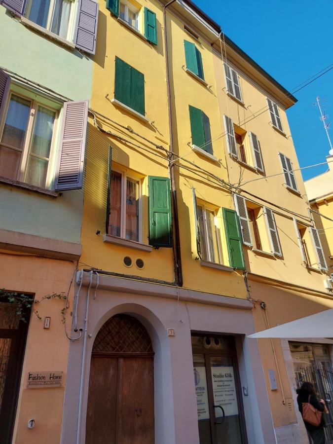 Via Guido Panciroli il guscio Reggio Emilia Exterior foto