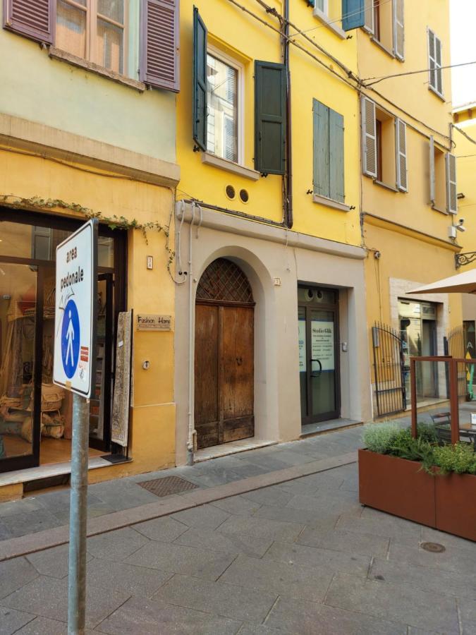 Via Guido Panciroli il guscio Reggio Emilia Exterior foto